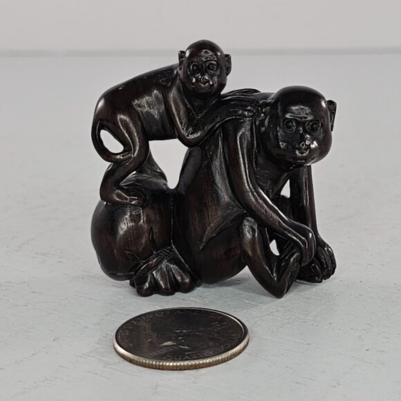 Vintage Japanese Netsuke Monkey Dark Boxwood Carved Figurine Signed - Picture 2 of 7
